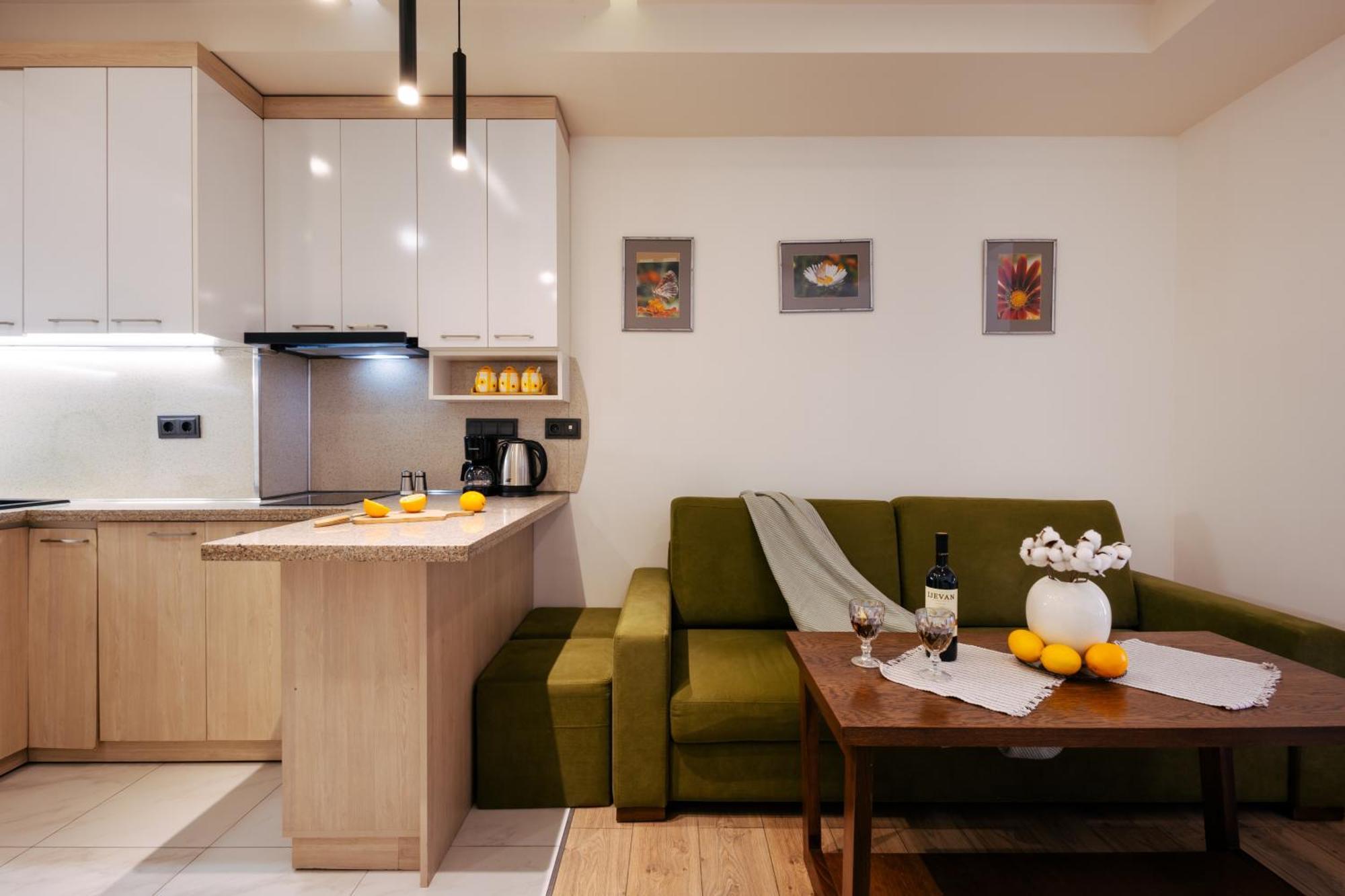 Residence Koghbatsi 16 Erivan Exterior foto